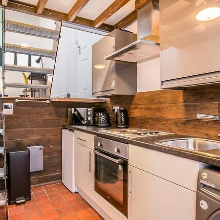 Split Level Studio Apartment In Camden London Eksteriør bilde