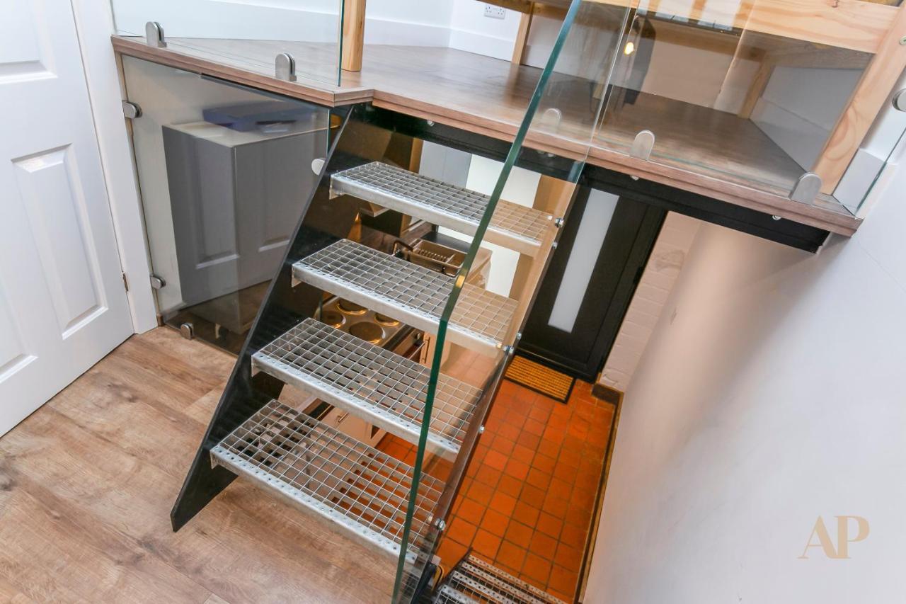 Split Level Studio Apartment In Camden London Eksteriør bilde